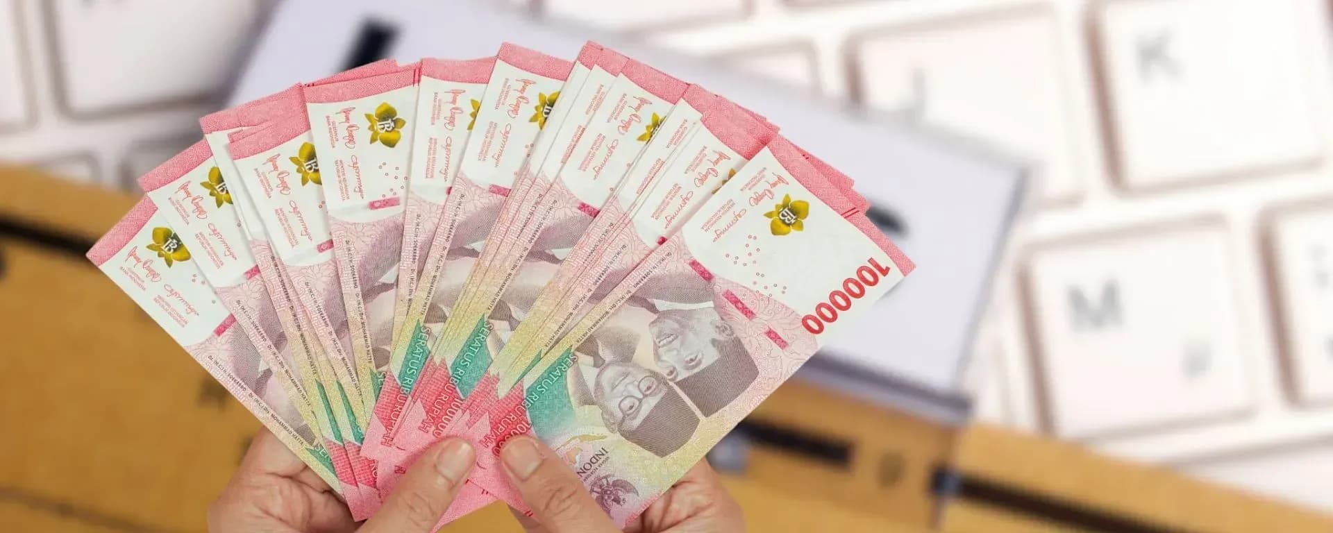  perbandingan KTA, kredit multiguna, dan paylater 