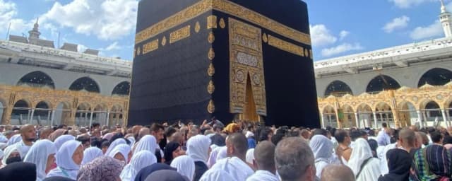 Perbedaan Haji dan Umroh