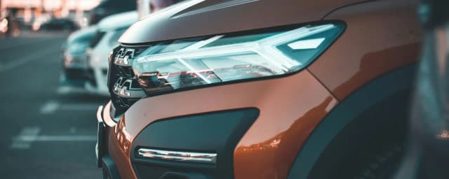 mobil 2000 cc terbaik