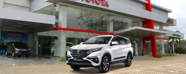 Kredit Toyota Rush DP 100 Juta