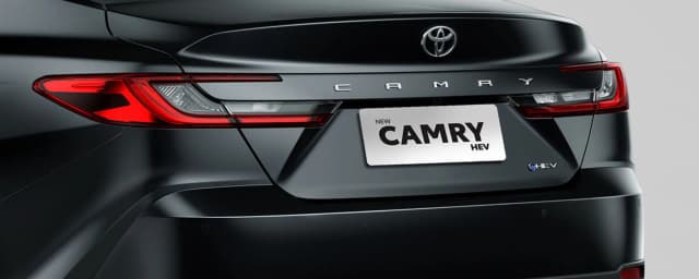 kredit toyota camry
