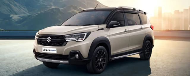 Suzuki XL7 Hybrid Alpha Kuro