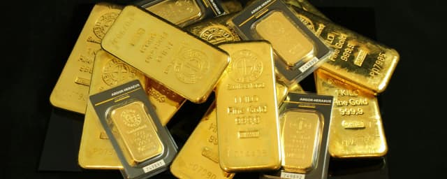 kenapa harga emas naik terus