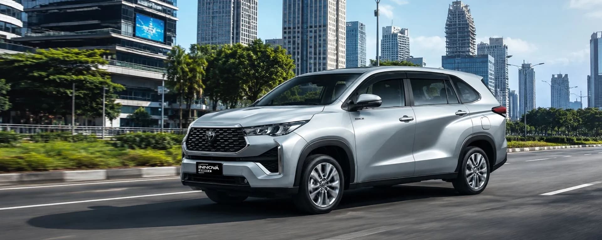 Pembiayaan mobil innova zenix