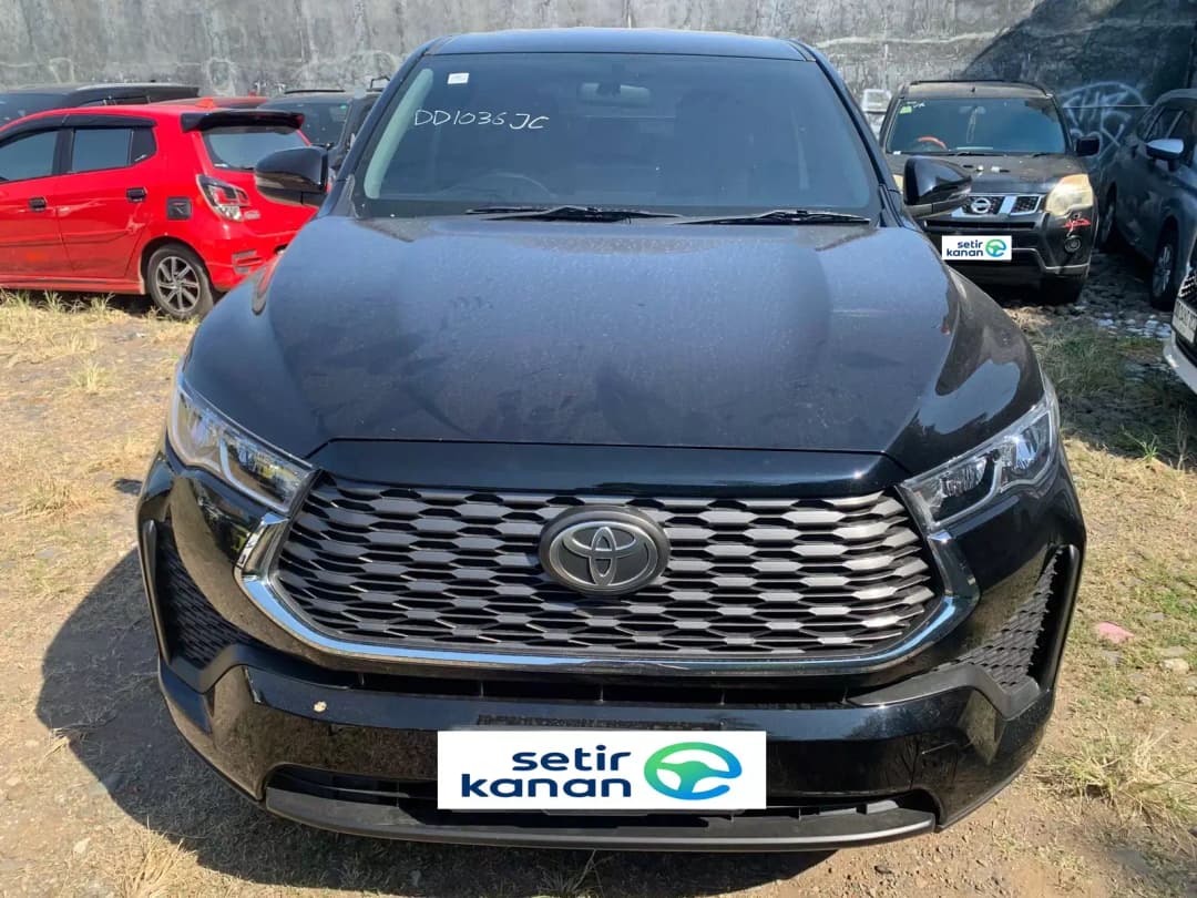 2025 TOYOTA 2.0 V CVT A/T INNOVA ZENIX