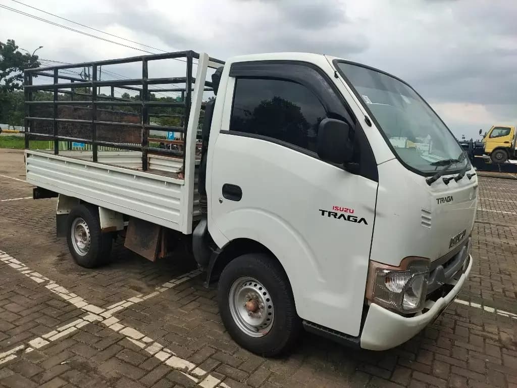 2025 ISUZU FD E4 TRAGA
