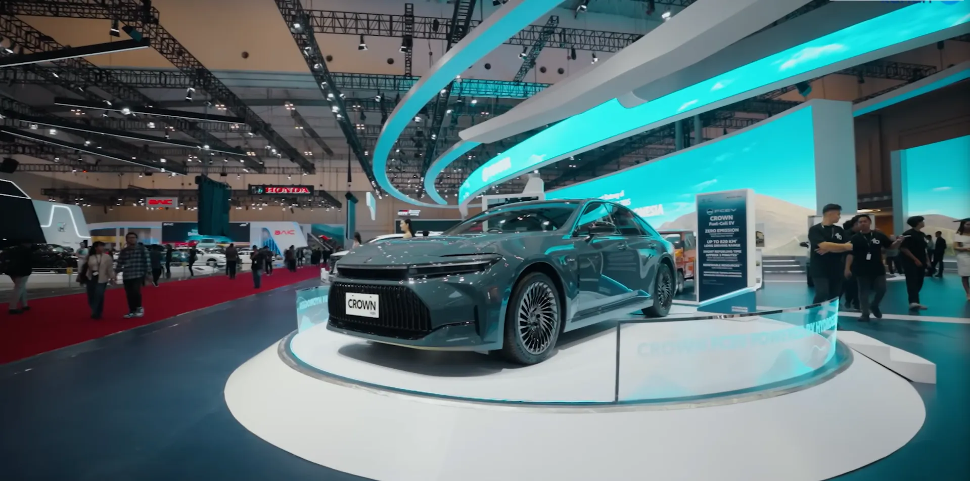 line up mobil toyota di GIIAS 2025