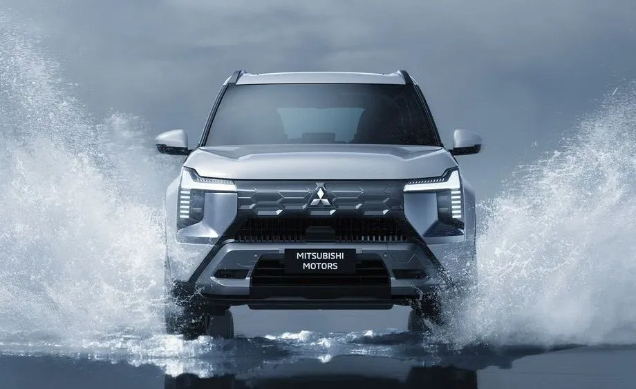 Mitsubishi Destinator