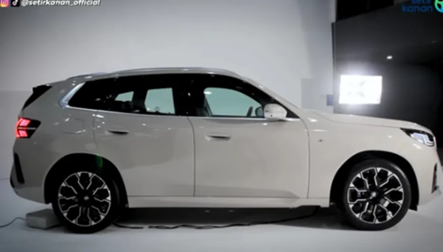 BMW X3  2025