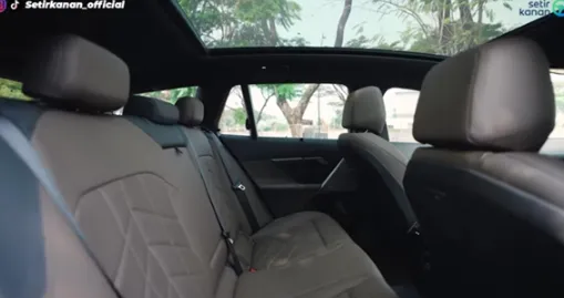 Interior BMW i5 Touring