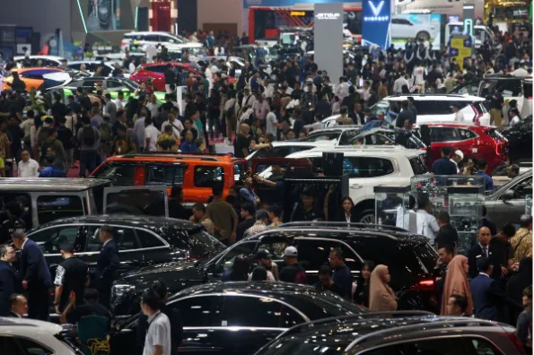 mobil terlaris Agustus 2025