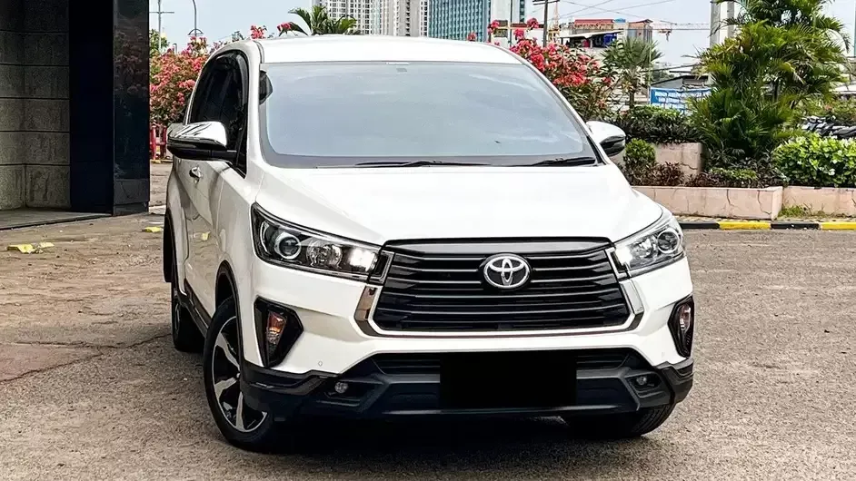 harga innova venturer