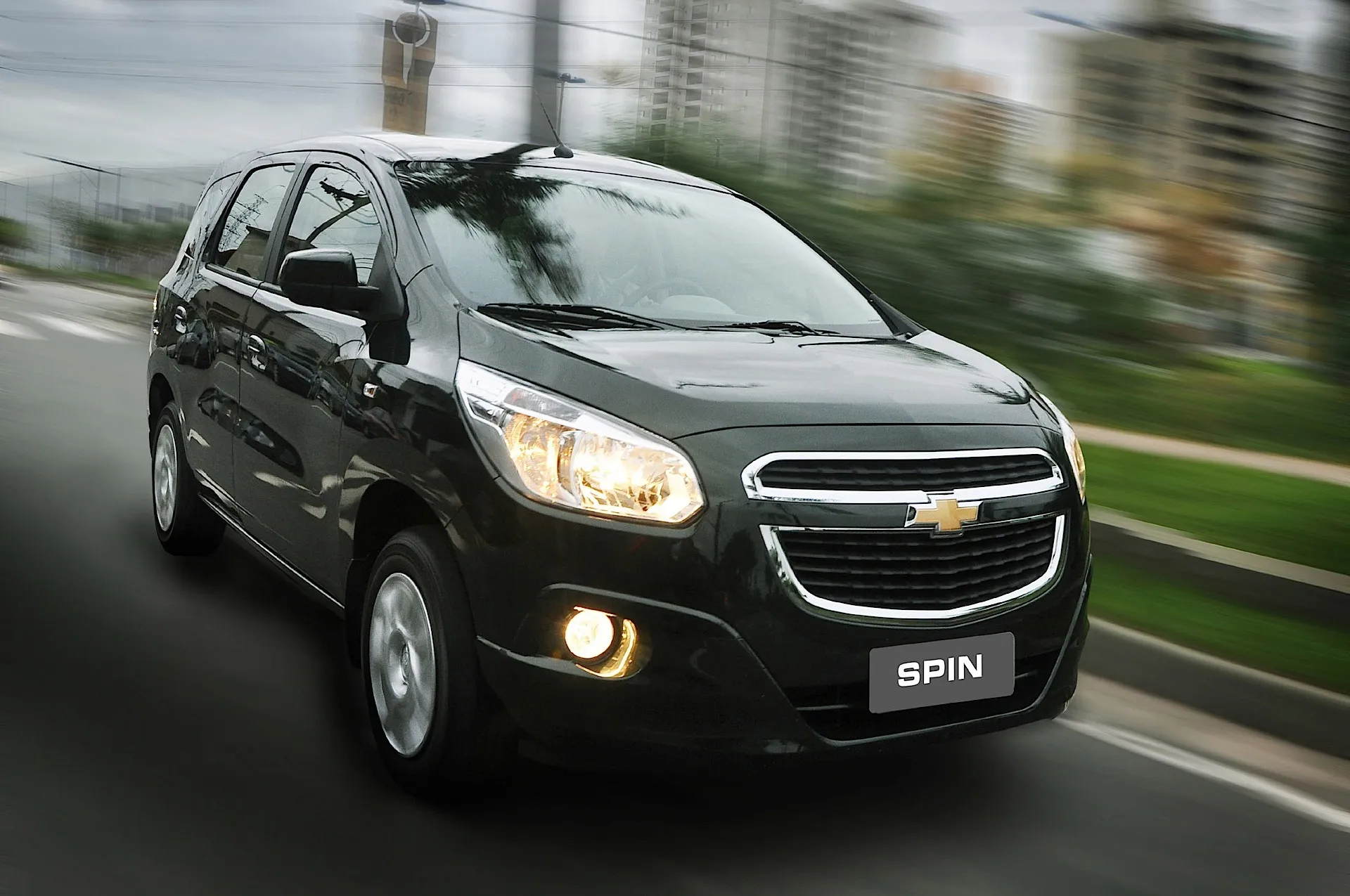 kelebihan dan kekurangan chevrolet spin