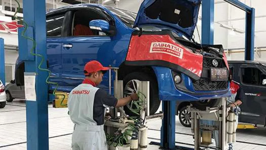 perawatan mobil daihatsu