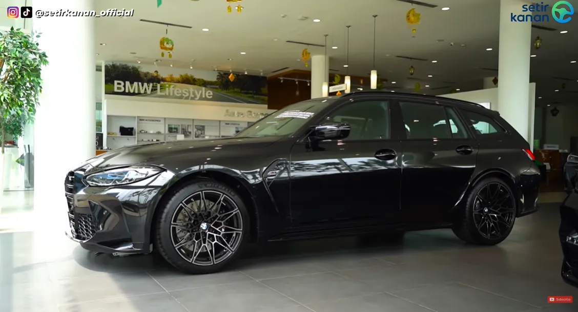 BMW M3 Touring
bmw
bmw m3
ekterior bmw m3 touring