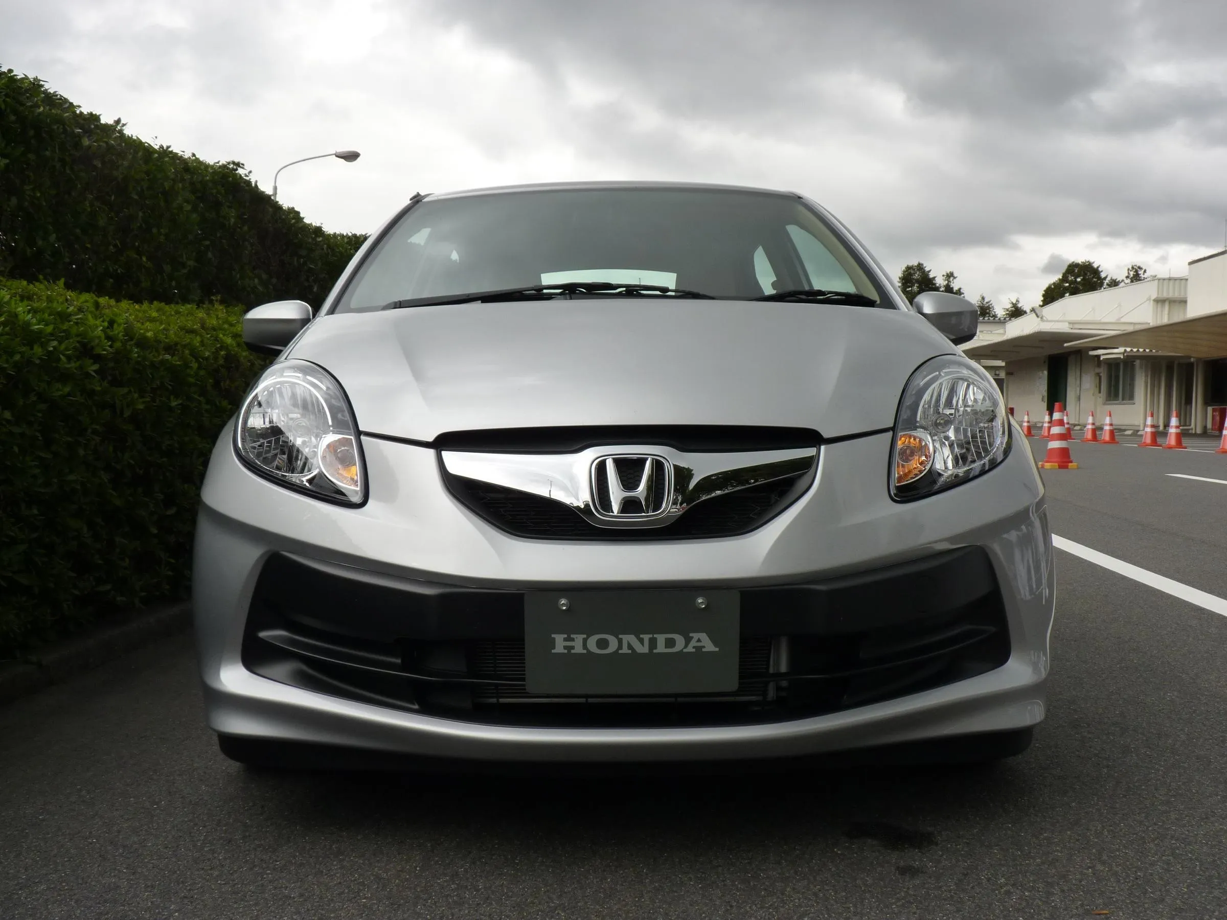 harga mobil brio bekas