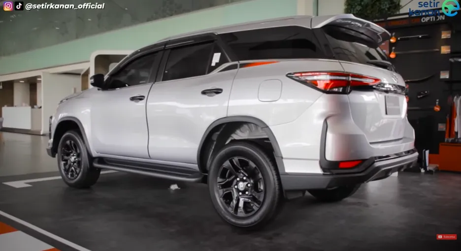 Toyota Fortuner
toyota fortuner gr parts
SUV premium
suv toyota