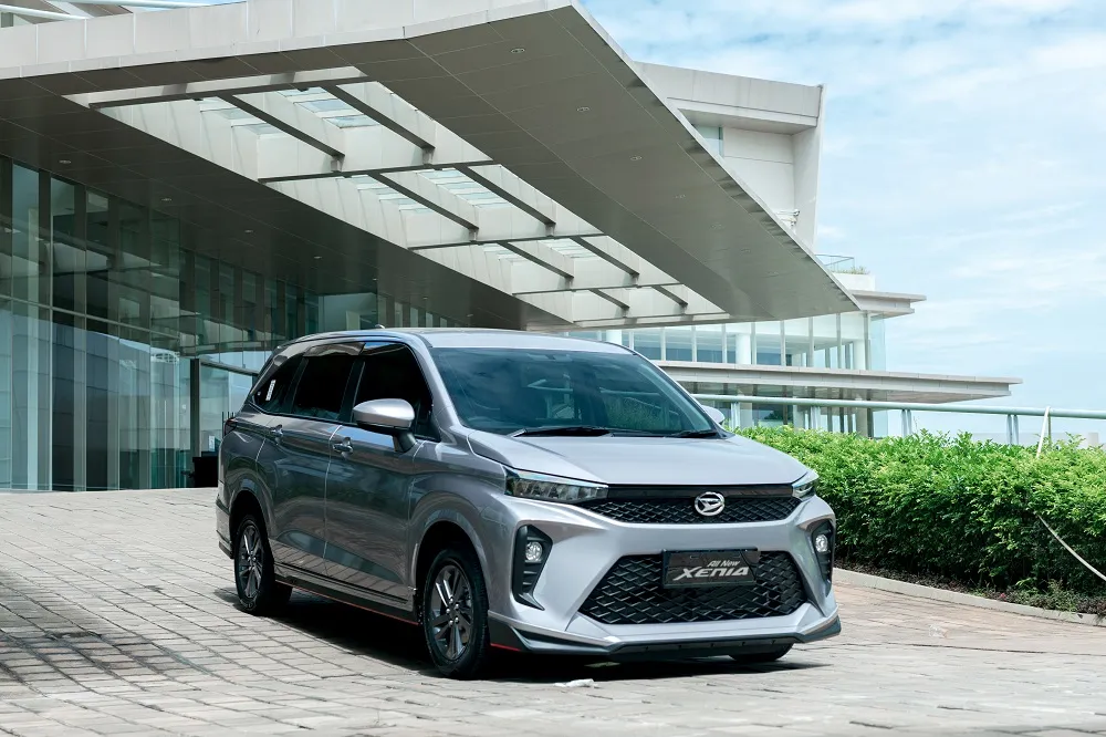 kredit mobil daihatsu xenia