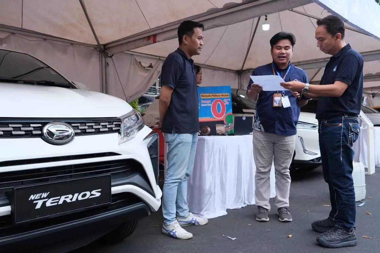 ACC Carnival Manado Jor-Joran Tebar Promo Beli Mobil