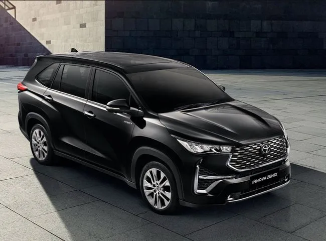 Toyota Innova Zenix
